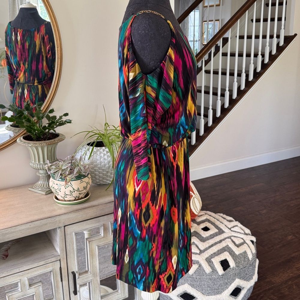 Colorful Geometric Pattern Dress size small - Picture 3 of 5